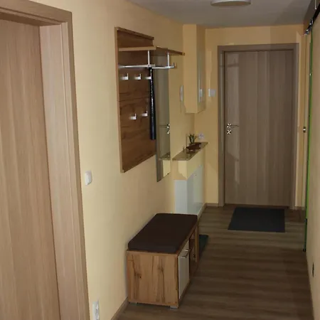 Am Geyersberg Apartman *